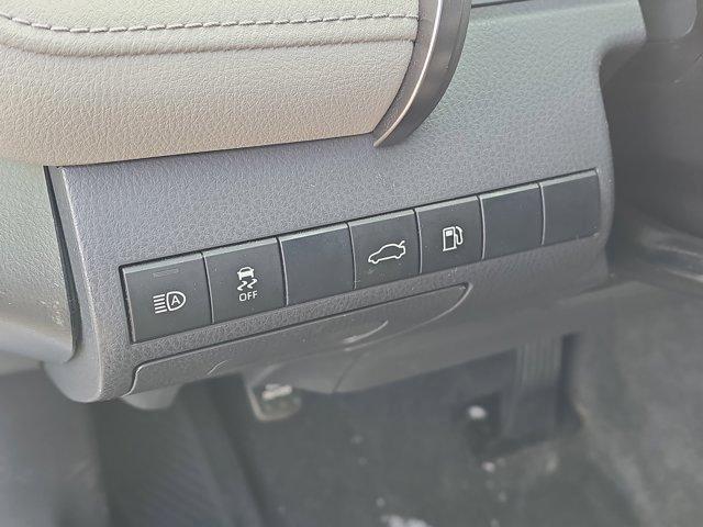 Toyota Camry  2018