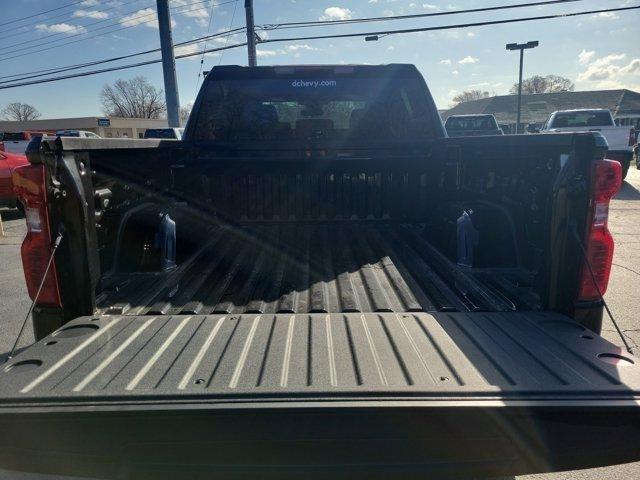 Chevrolet Silverado 1500  2025