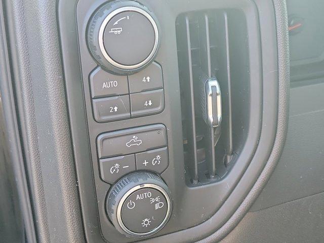 Chevrolet Silverado 1500  2025