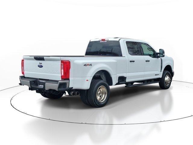 Ford F-350 SD  2025