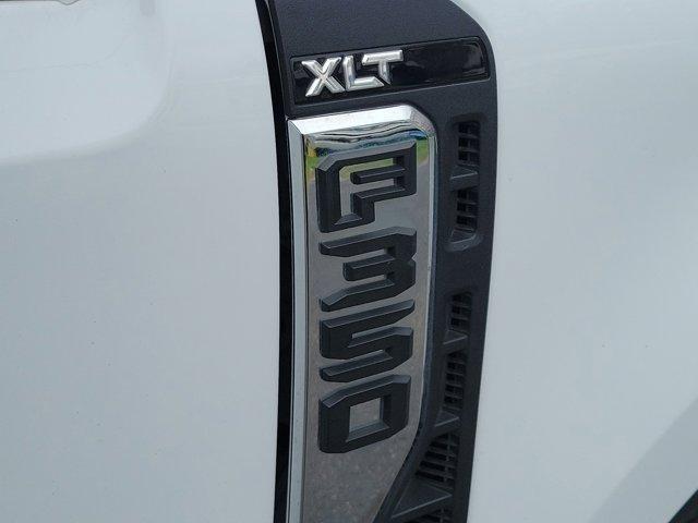 Ford F-350 SD  2025