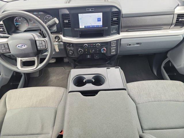 Ford F-350 SD  2025