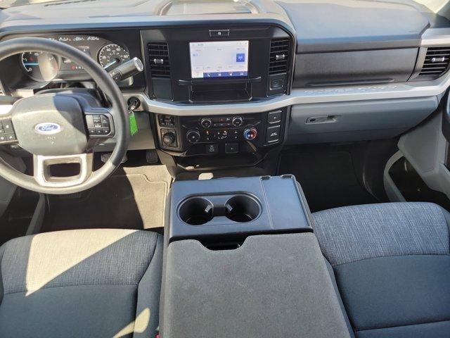 Ford F-350 SD  2025