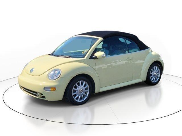 Volkswagen New Beetle  2004
