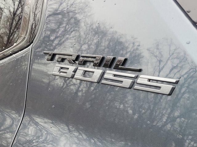 Chevrolet Silverado EV  2026