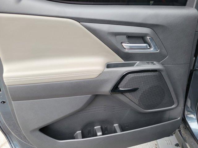 Chevrolet Silverado EV  2026