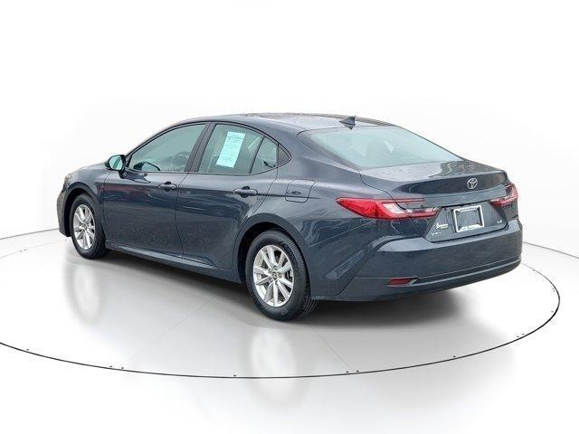 Toyota Camry Hybrid  2025