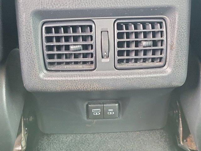 Toyota Camry Hybrid  2025