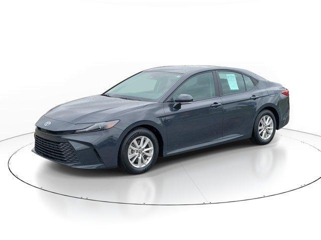 Toyota Camry Hybrid  2025