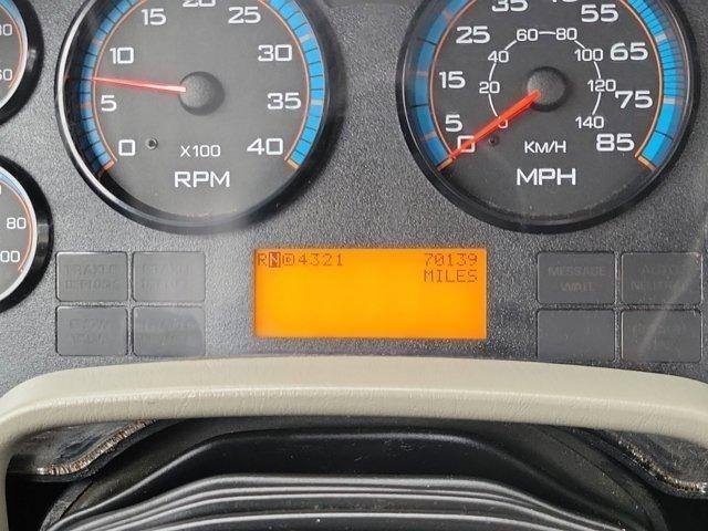 International 7400  2016