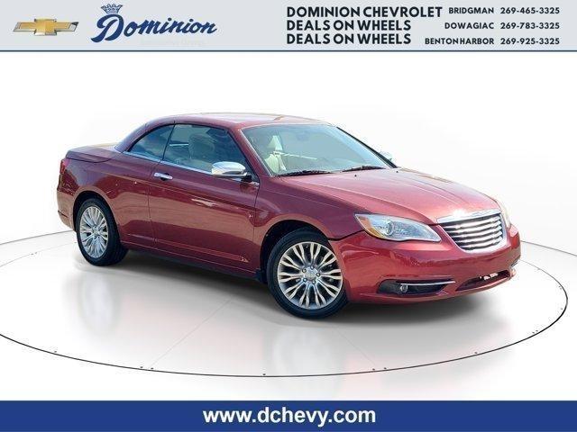 2013 Chrysler 200 Limited Convertible's photo