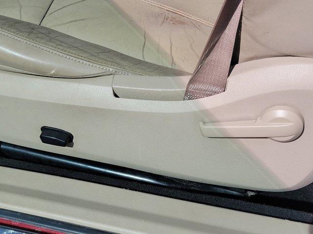 Chrysler 200  2013