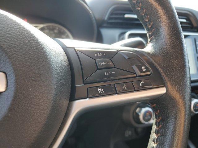 Nissan Versa  2020