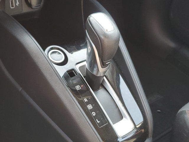 Nissan Versa  2020