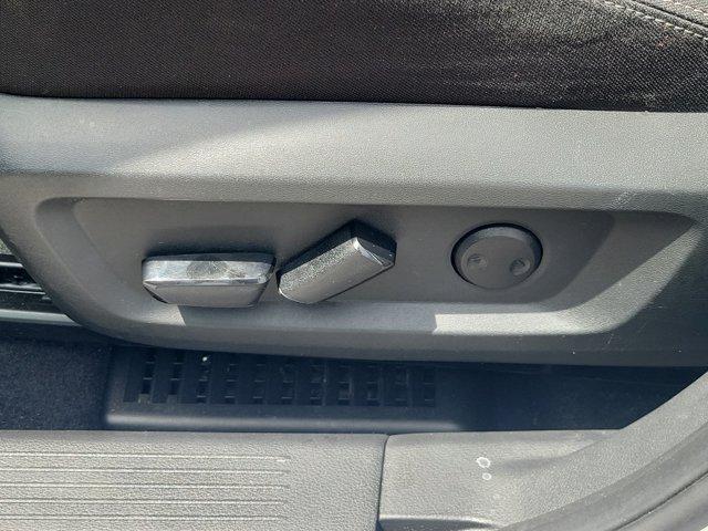 Nissan Rogue  2024