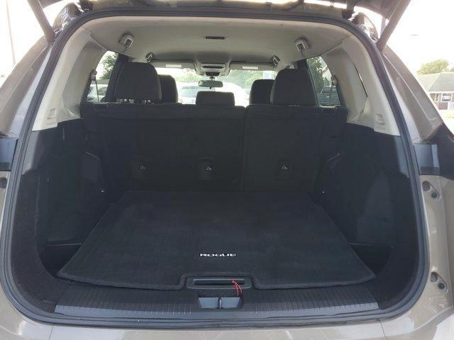 Nissan Rogue  2025