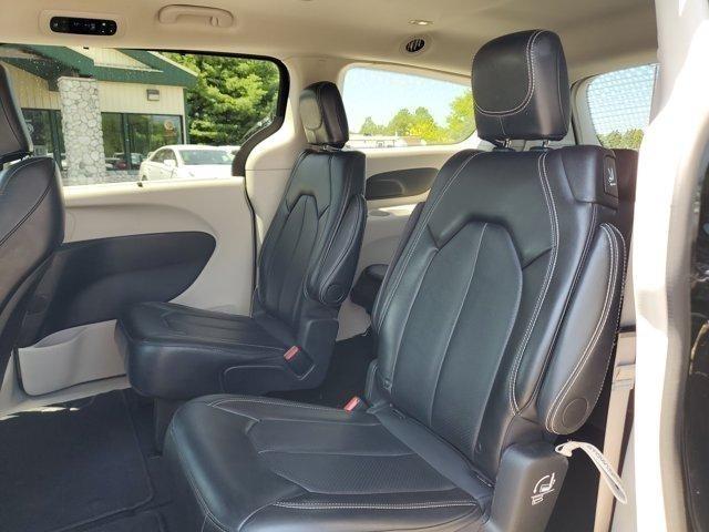 Chrysler Pacifica  2024