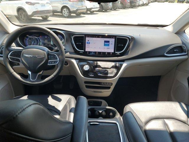 Chrysler Pacifica  2024