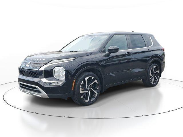 Mitsubishi Outlander  2022