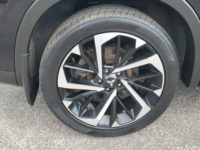 Mitsubishi Outlander  2022