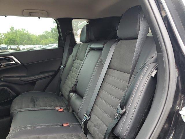 Mitsubishi Outlander  2022