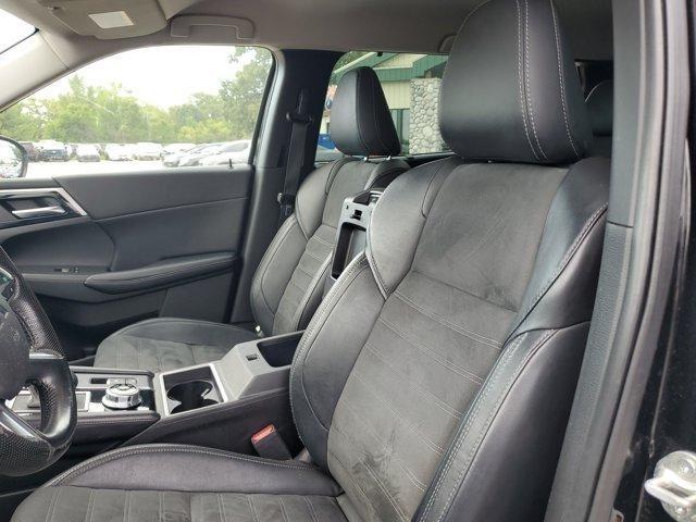 Mitsubishi Outlander  2022