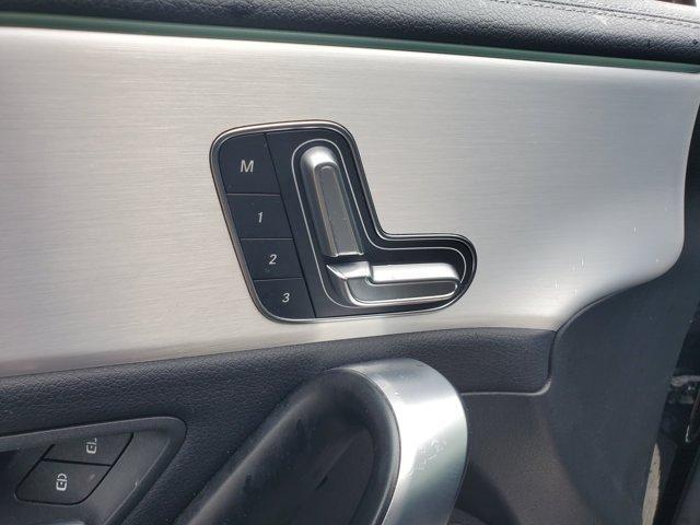 Mercedes-Benz CLA-Class  2025
