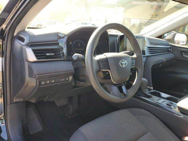 Toyota Camry Hybrid  2025