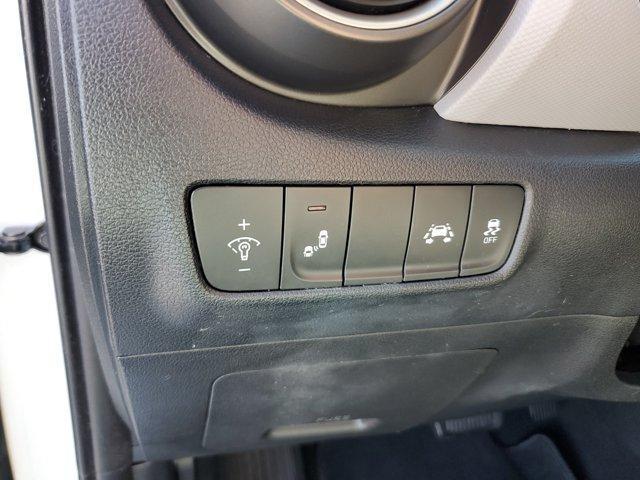 Hyundai Kona  2021