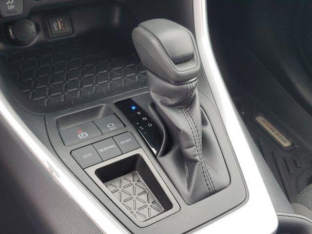 Toyota RAV4  2025