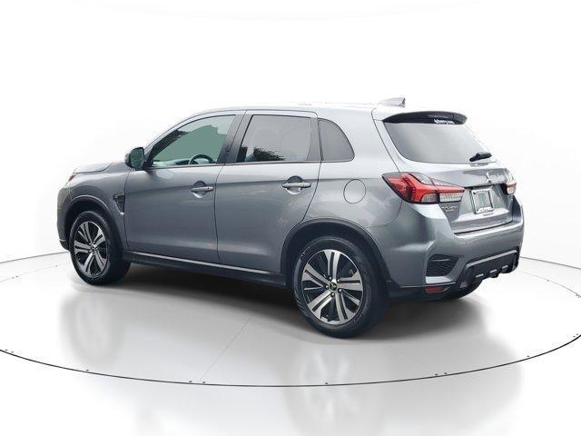 Mitsubishi Outlander Sport  2025