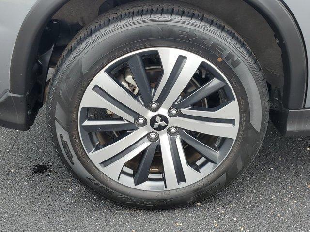 Mitsubishi Outlander Sport  2025