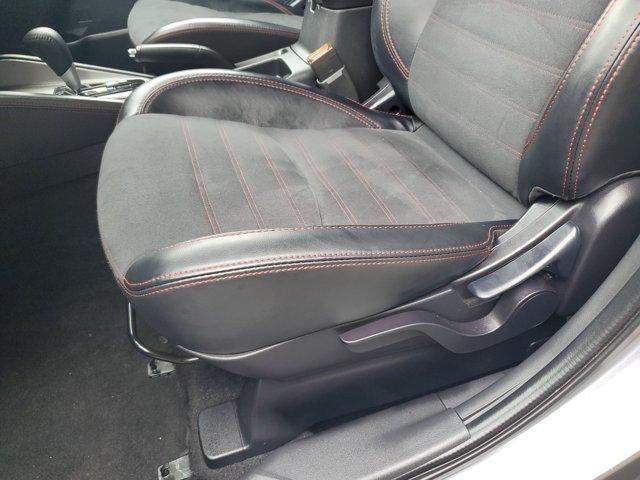 Mitsubishi Outlander Sport  2025