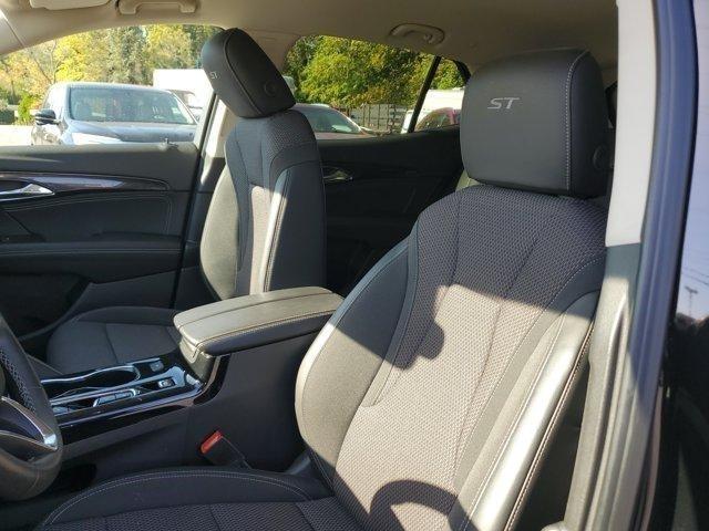 Buick Envision  2023