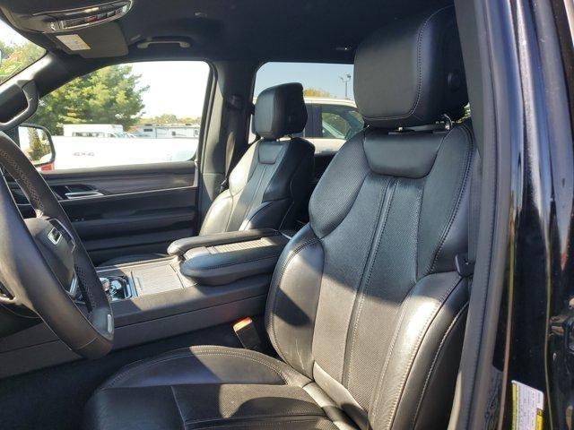Jeep Wagoneer L  2024