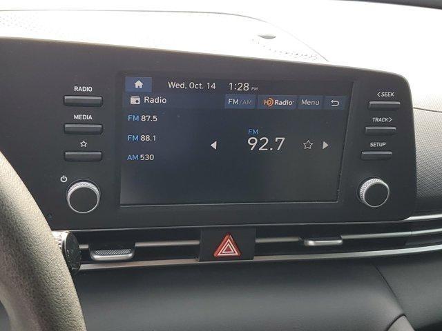Hyundai Elantra  2025
