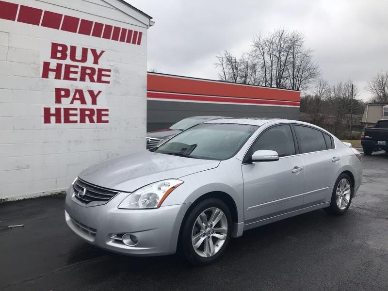 Used 2012 Nissan Altima 3.5 SR for Sale in Louisville KY 40258 Dixie