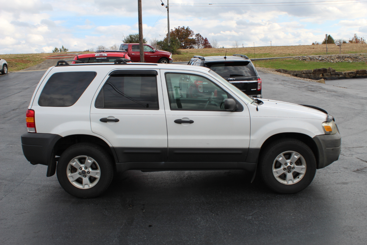 Ford Escape 4dr 3.0L XLT 4WD 2006 Ford Escape 4dr 3.0L XLT 4WD 2006