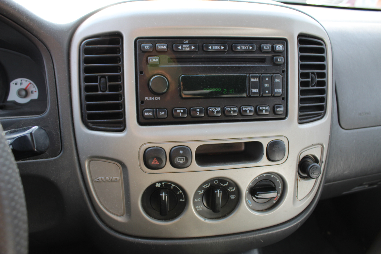 Ford Escape 4dr 3.0L XLT 4WD 2006 Ford Escape 4dr 3.0L XLT 4WD 2006