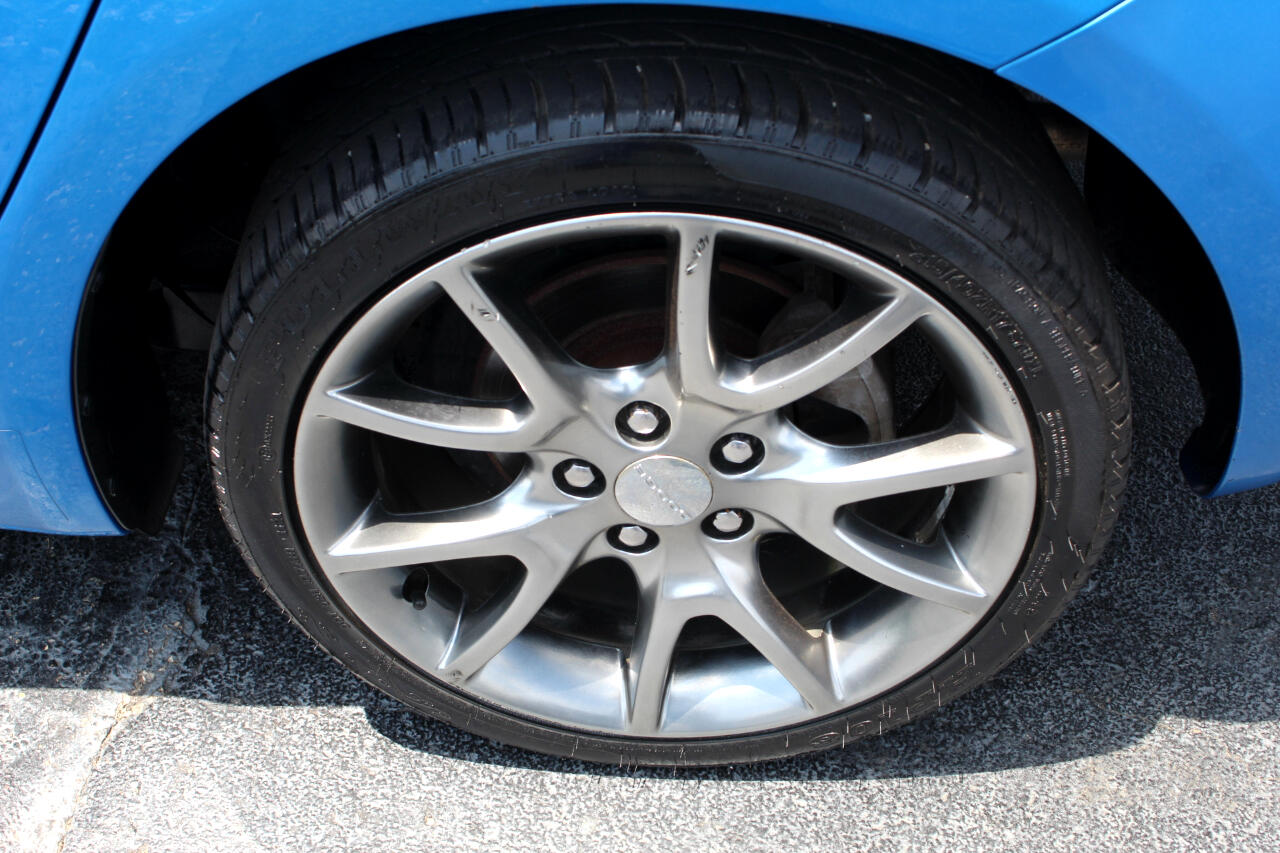 2015 Dodge Dart SXT photo 9