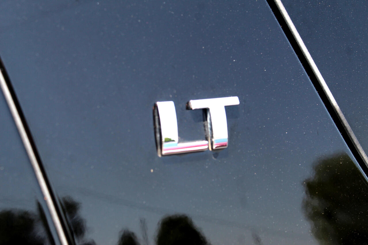 Chevrolet Tahoe 4WD 4dr 1500 LT 2013 Chevrolet Tahoe 4WD 4dr 1500 LT 2013