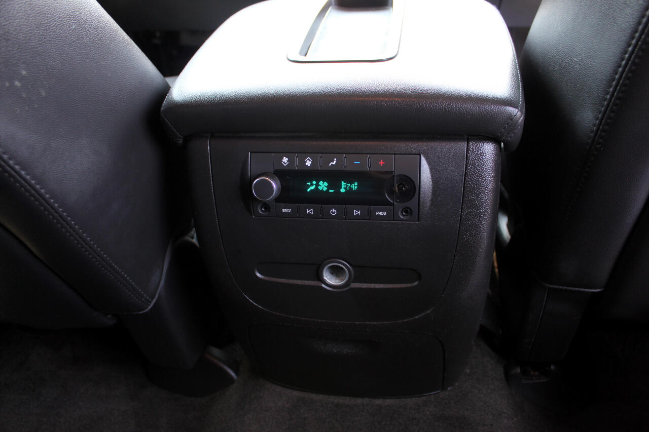 2013 Chevrolet Tahoe LT photo 26