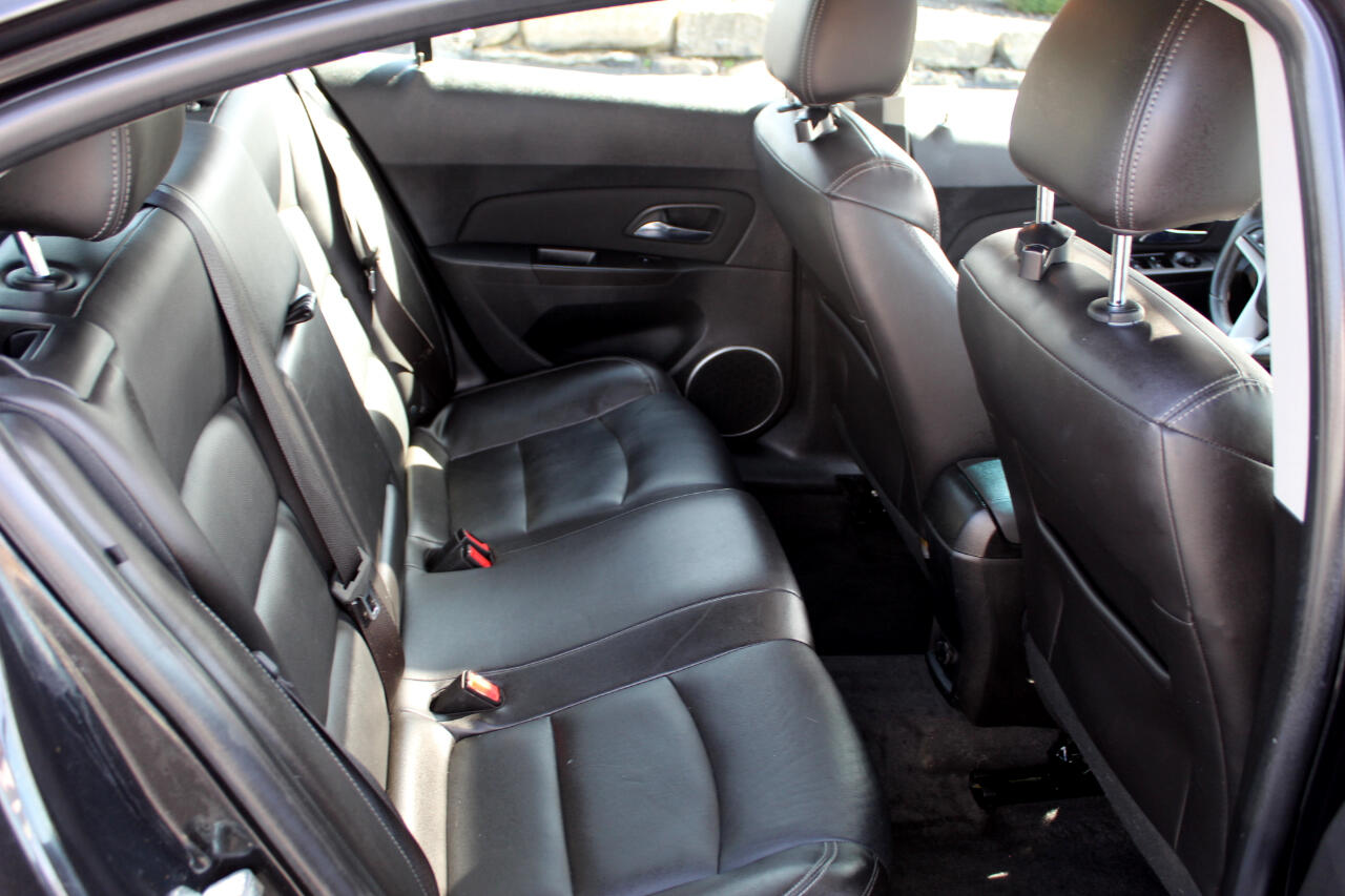 Chevrolet Cruze 4dr Sdn LTZ 2015 Chevrolet Cruze 4dr Sdn LTZ 2015