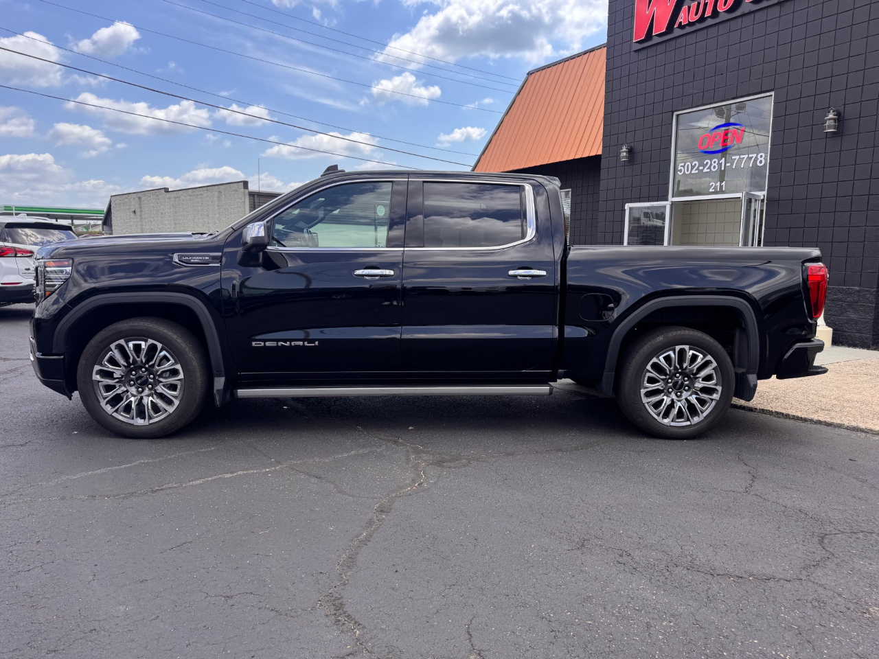 GMC Sierra 1500 Denali Crew Cab 4WD 2022