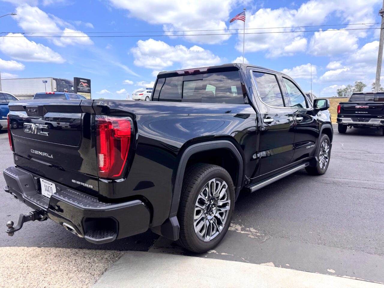 GMC Sierra 1500 Denali Crew Cab 4WD 2022