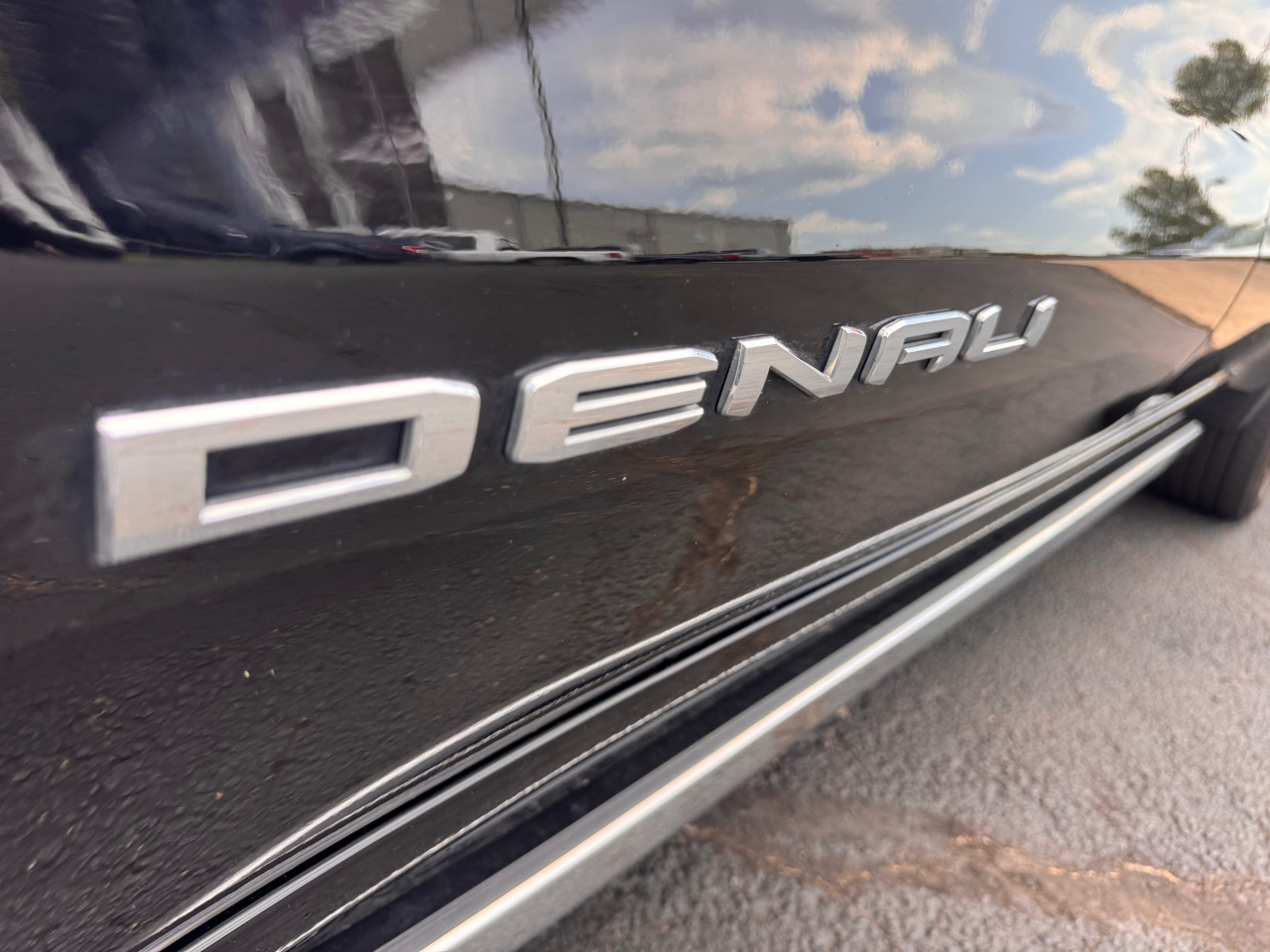 GMC Sierra 1500 Denali Crew Cab 4WD 2022