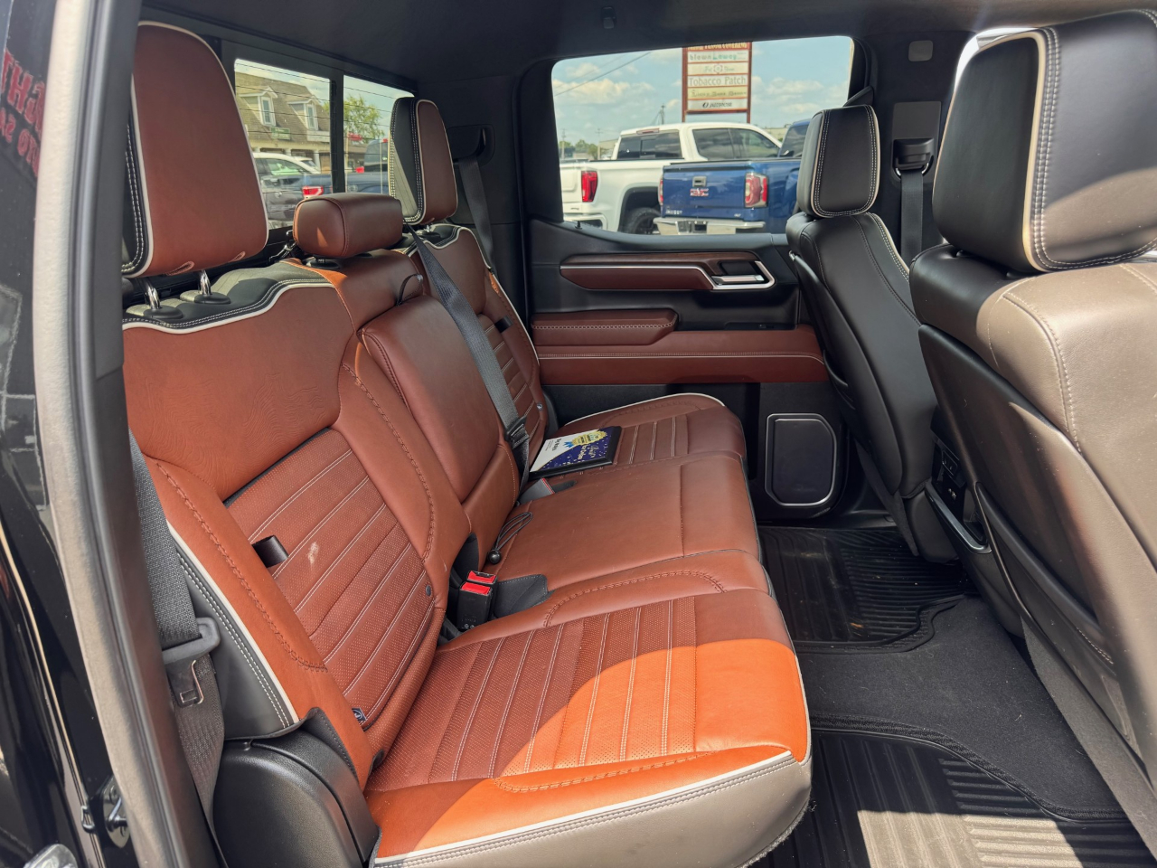 GMC Sierra 1500 Denali Crew Cab 4WD 2022