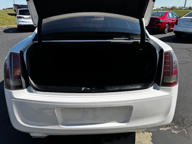 Chrysler 300 4dr Sdn 300S RWD 2014 Chrysler 300 4dr Sdn 300S RWD 2014