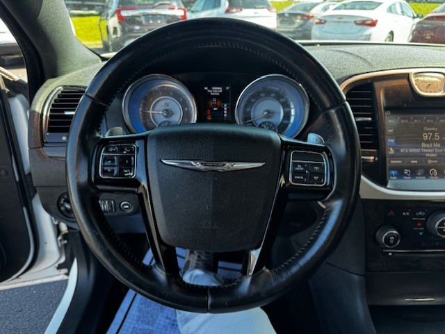 Chrysler 300 4dr Sdn 300S RWD 2014 Chrysler 300 4dr Sdn 300S RWD 2014