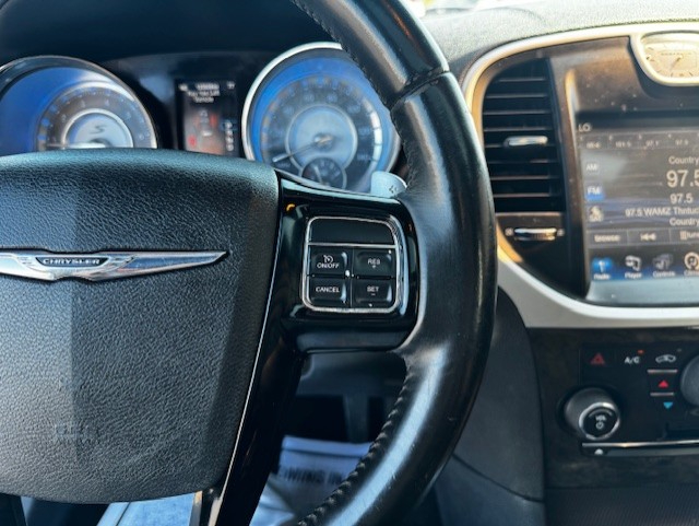 Chrysler 300 4dr Sdn 300S RWD 2014 Chrysler 300 4dr Sdn 300S RWD 2014